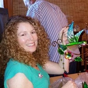 Meet your Posher, Crystal